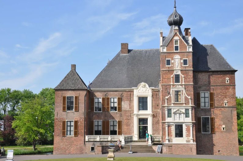 Castle Cannenburch, Netherlands